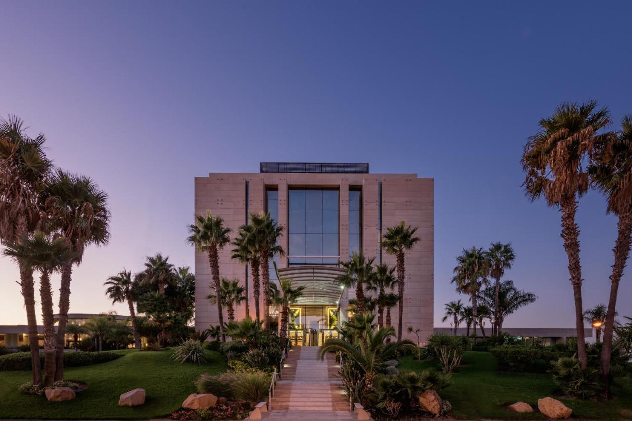 Moevenpick Hotel & Casino Malabata Tanger מראה חיצוני תמונה The main entrance of the hotel