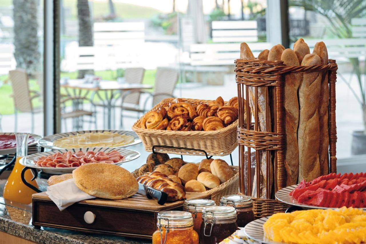 Moevenpick Hotel & Casino Malabata Tanger מראה חיצוני תמונה A breakfast buffet